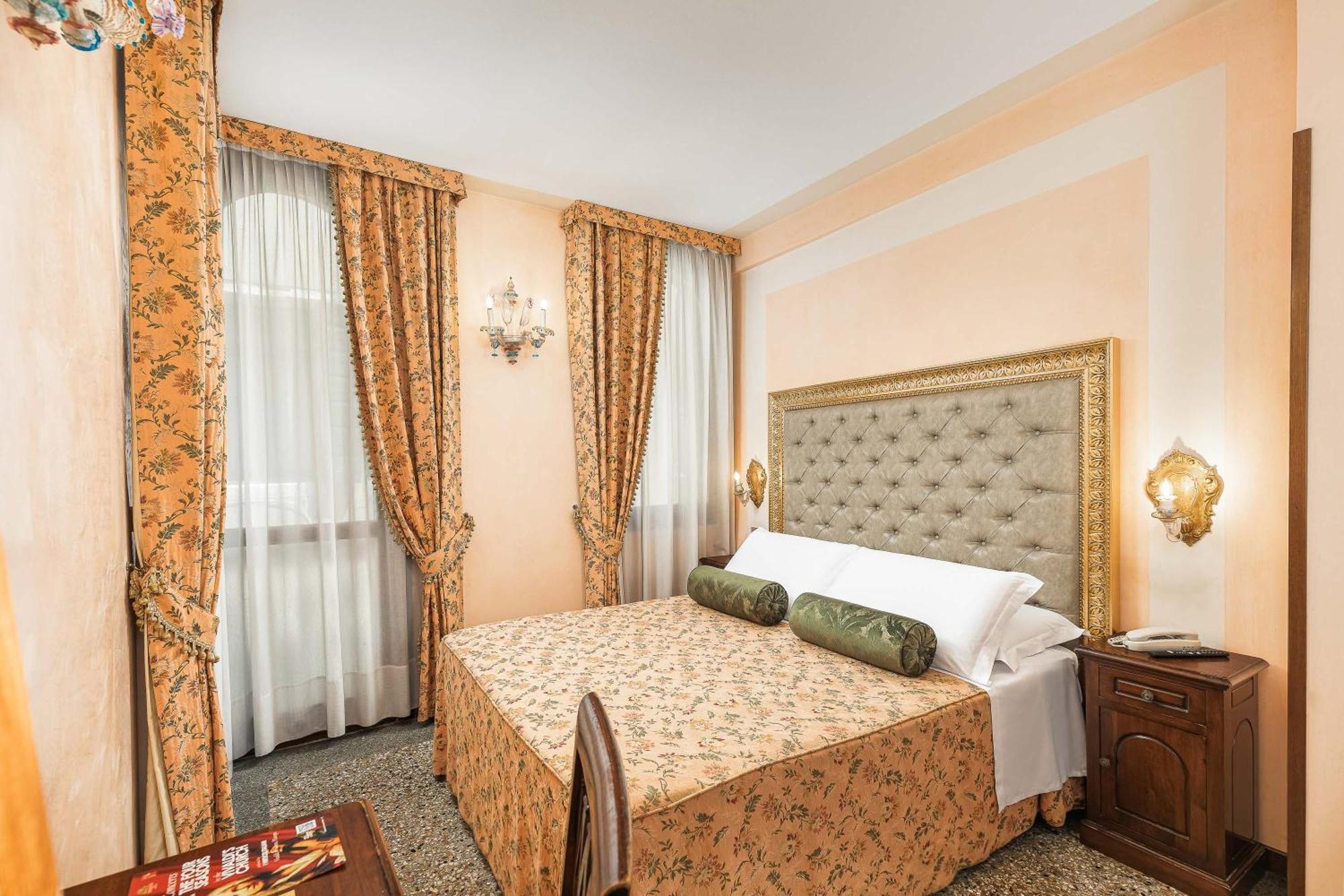 Hotel Marconi Венеция Экстерьер фото