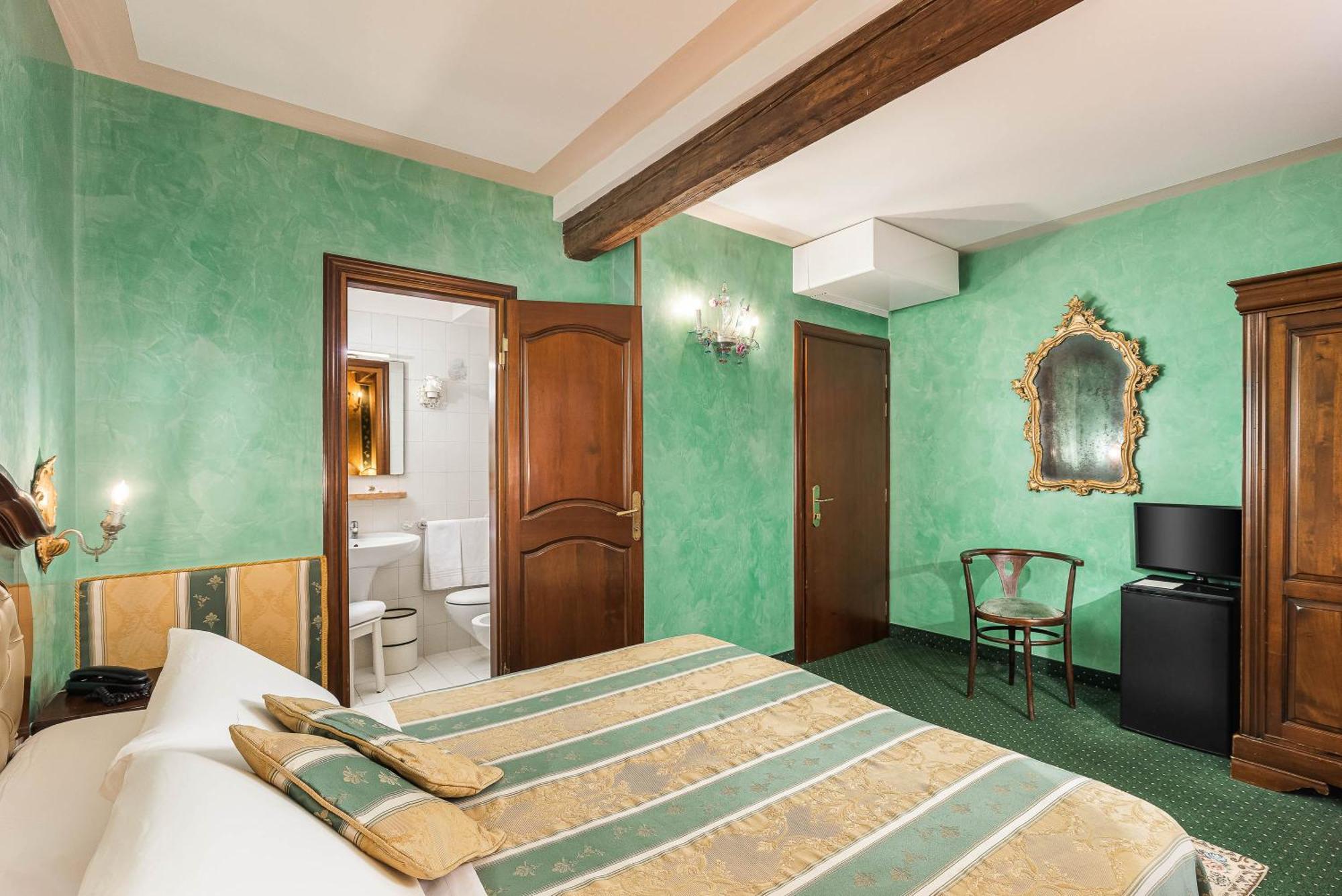 Hotel Marconi Венеция Экстерьер фото