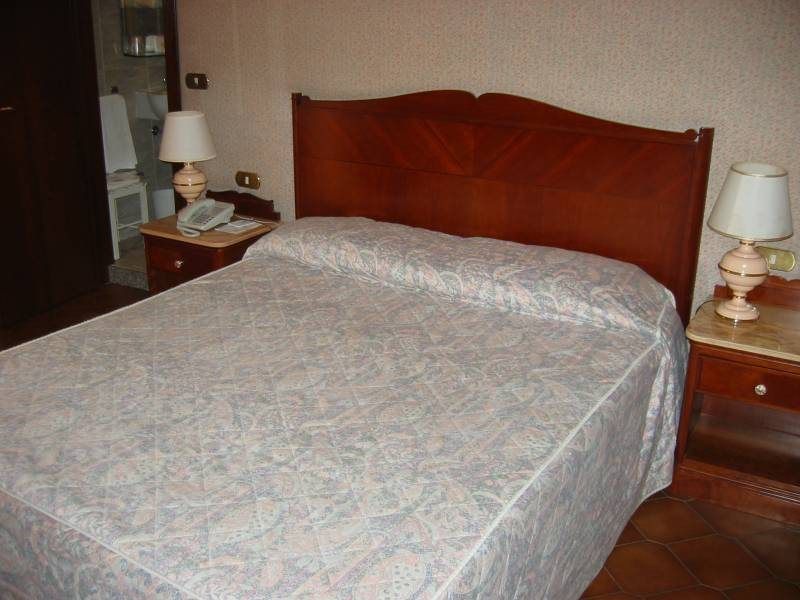 Hotel Marconi Венеция Экстерьер фото