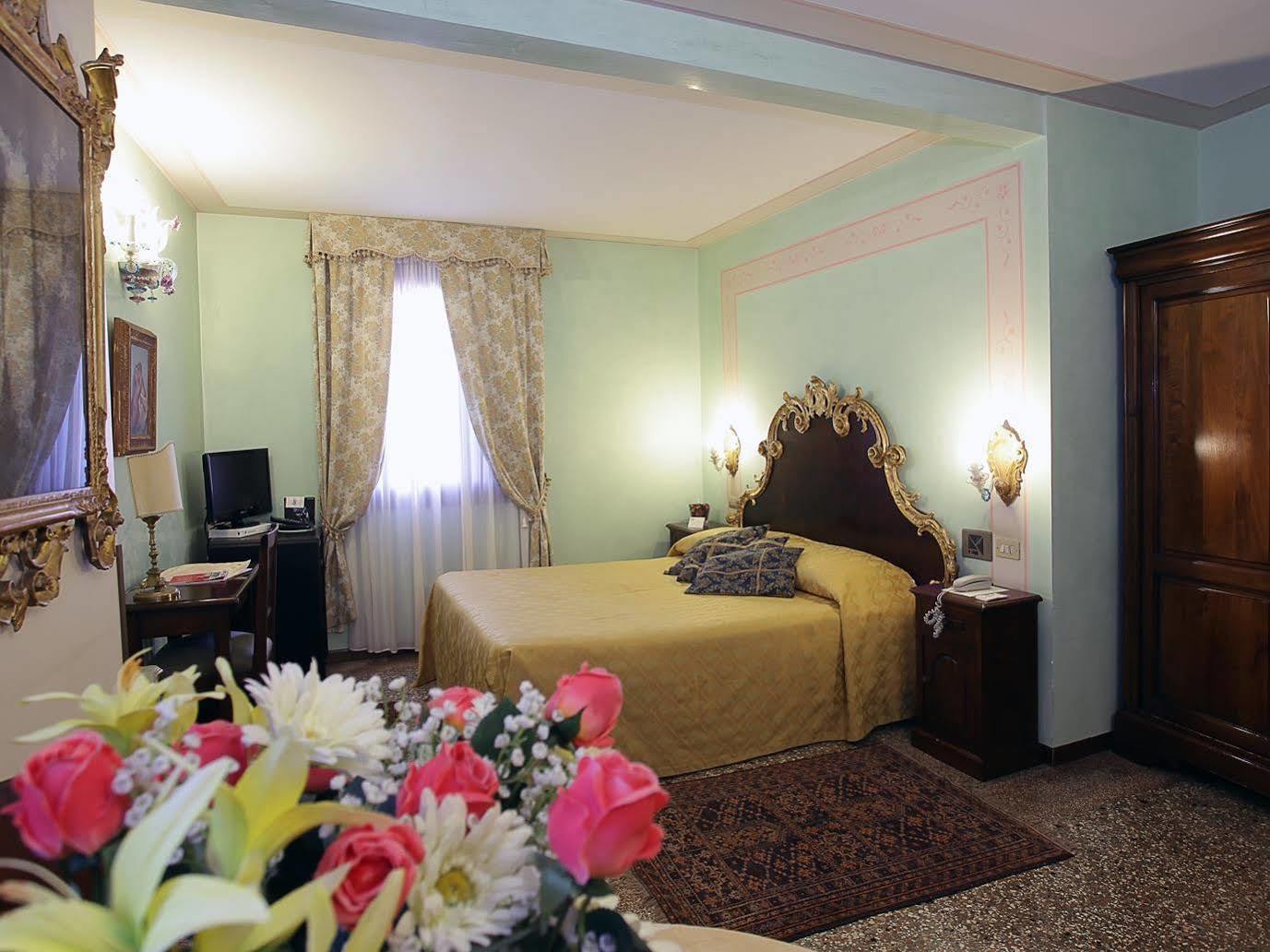 Hotel Marconi Венеция Экстерьер фото