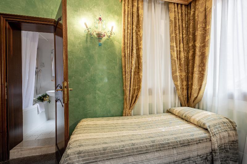 Hotel Marconi Венеция Экстерьер фото