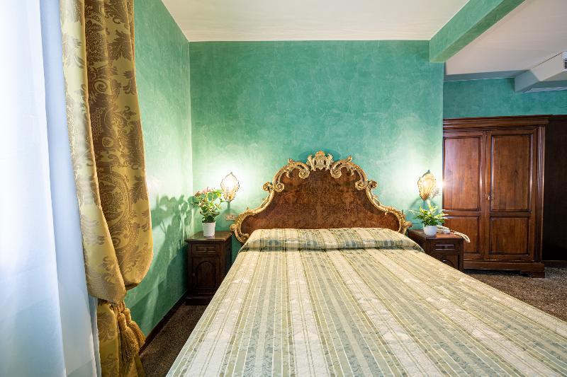 Hotel Marconi Венеция Экстерьер фото